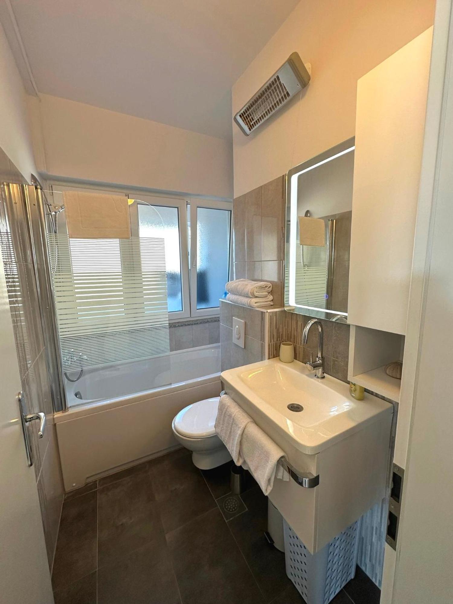 Spacious 3Bdr App In Center "Sunny Bayside" Zadar Ngoại thất bức ảnh